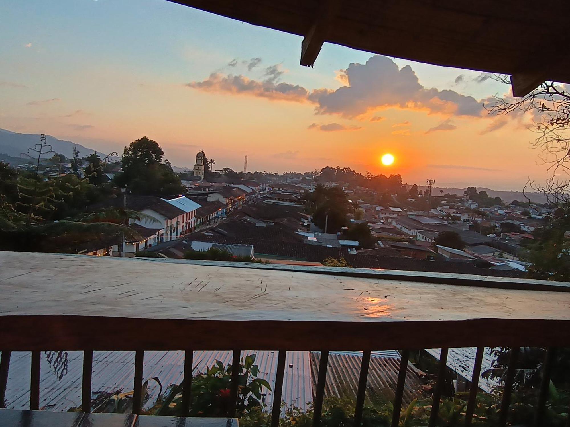 Atardecer De Salento Hotel ภายนอก รูปภาพ